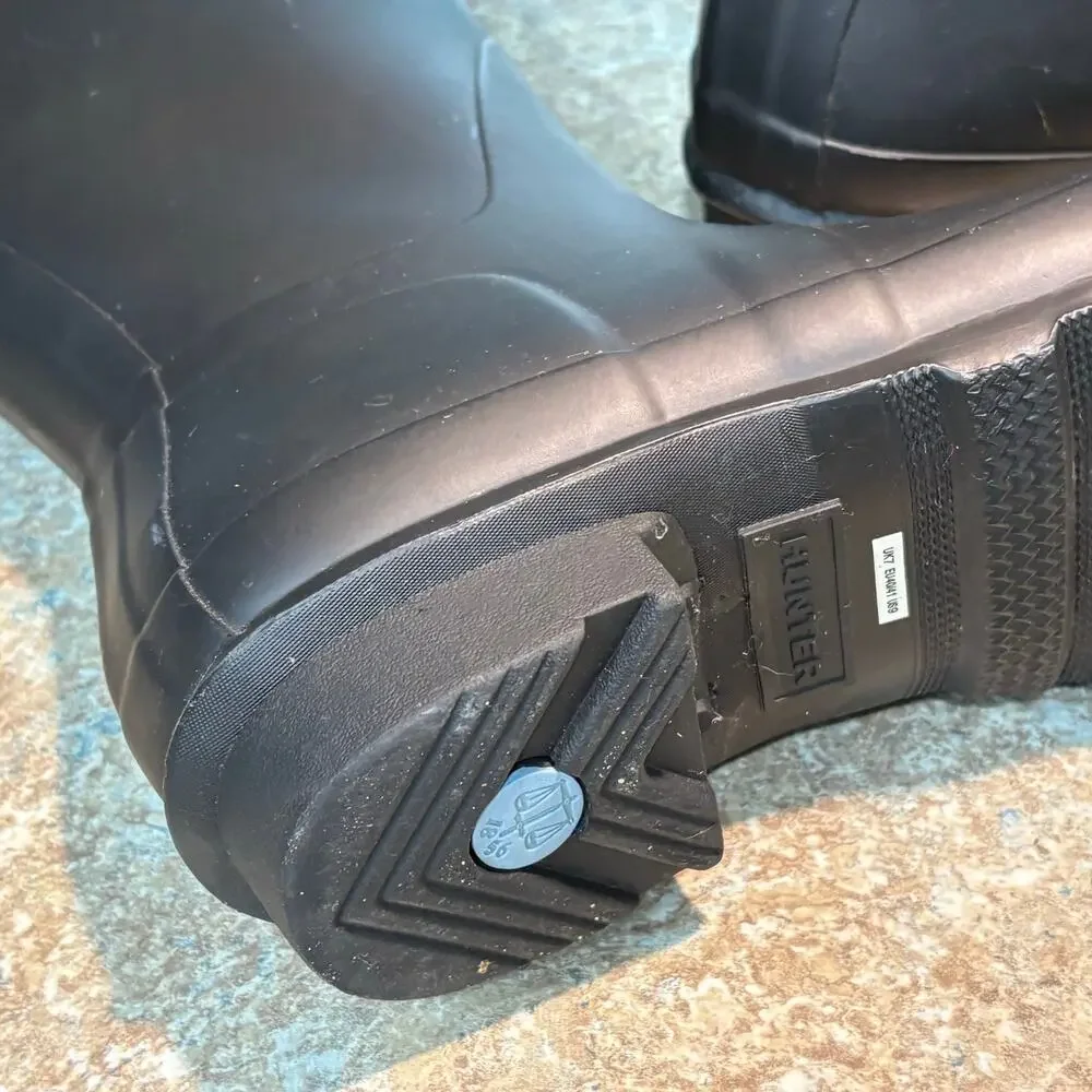 Hunter Boots Original Matte Black Tall Waterproof Rubber Pull on Rainboot Size 9